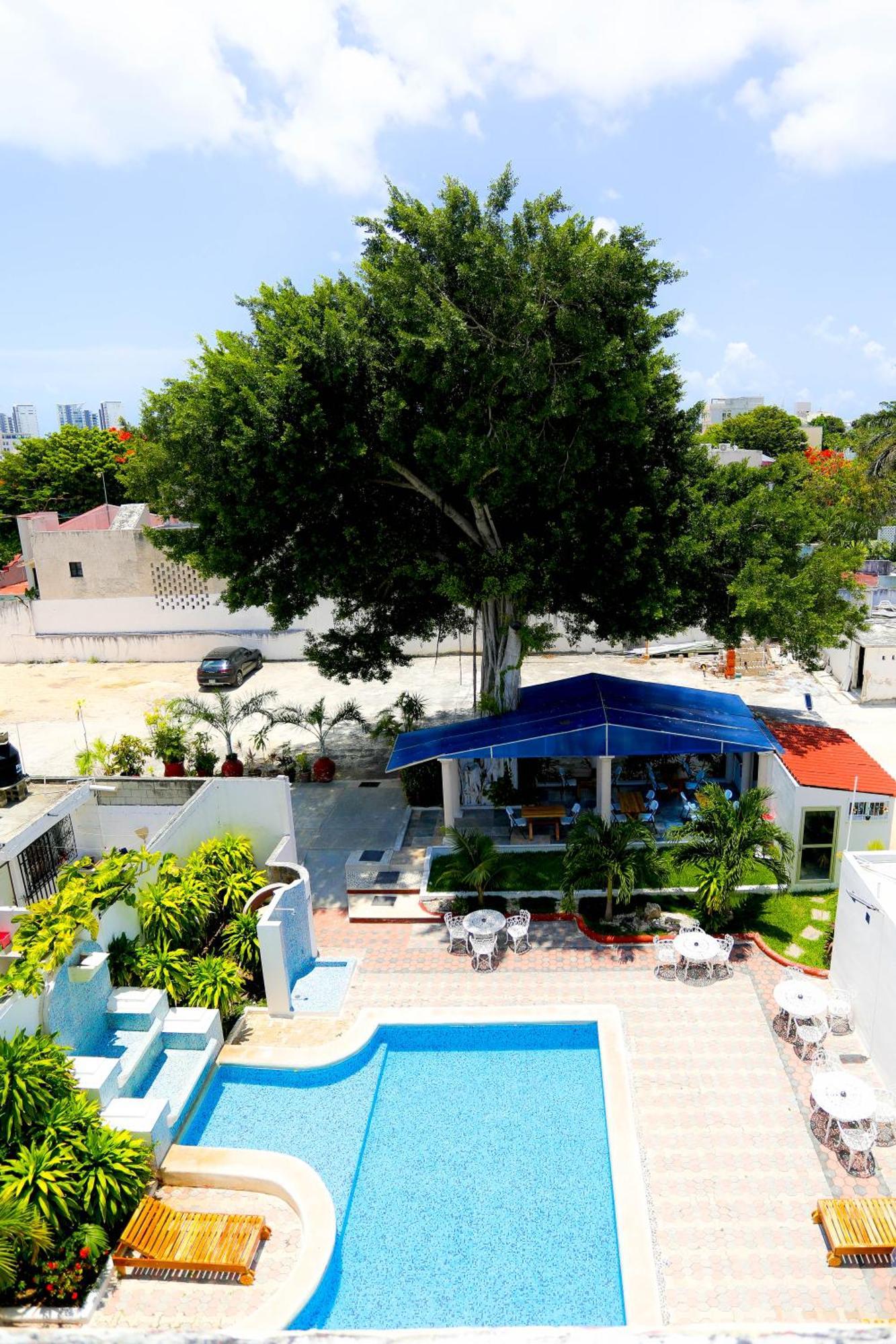 Hotel Maria De Lourdes Κανκούν Εξωτερικό φωτογραφία