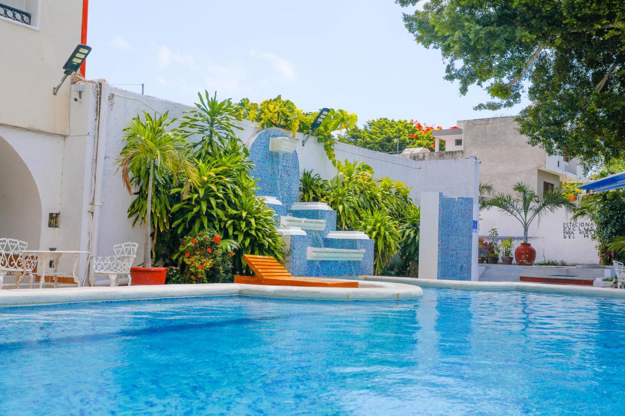 Hotel Maria De Lourdes Κανκούν Εξωτερικό φωτογραφία